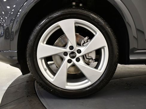 Used 2025 Audi Q5 Premium Plus w/ Premium Plus AWD/4WD image 13