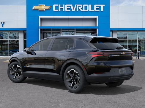 New 2026 Chevrolet Equinox EV LT image 3