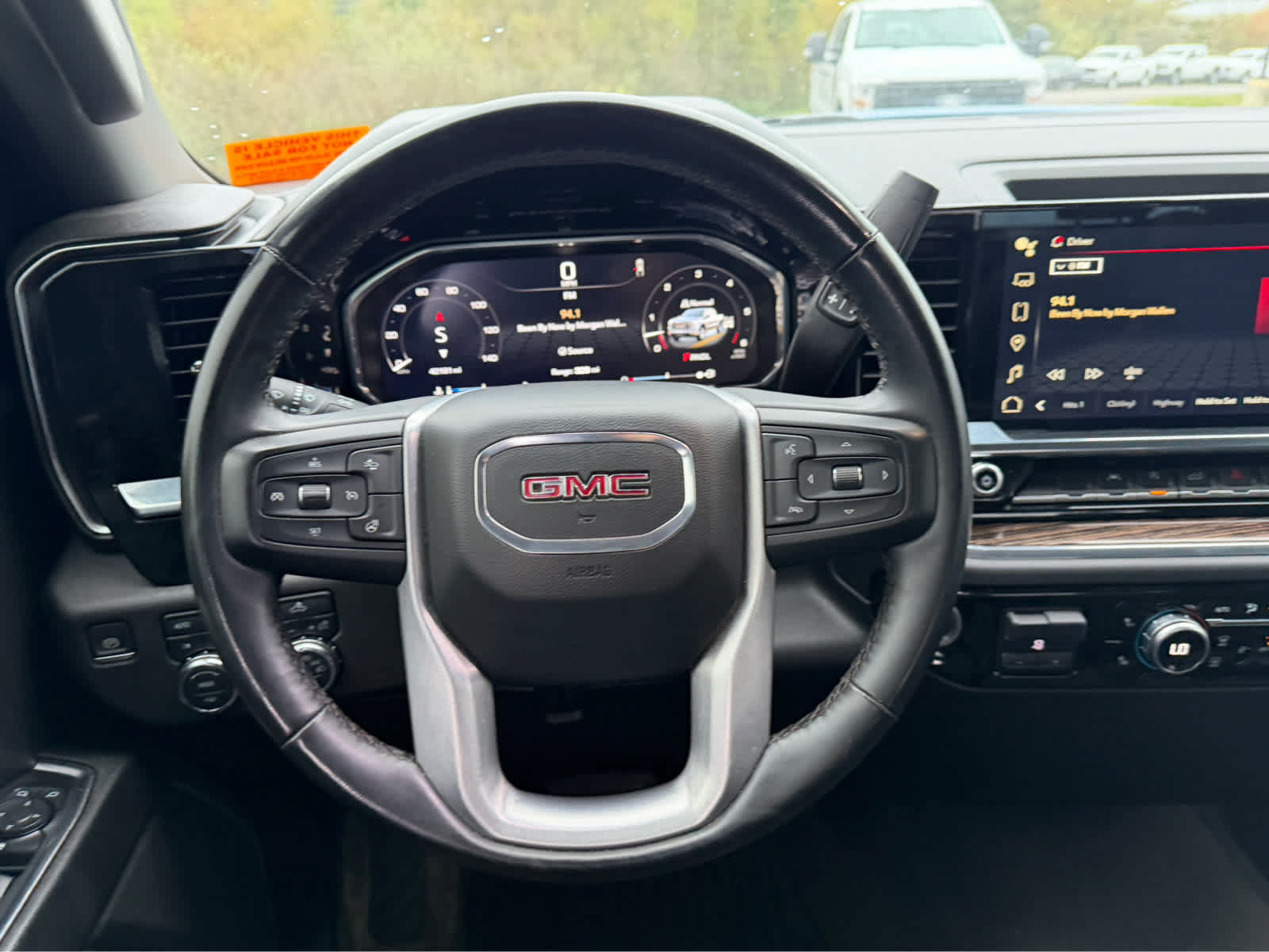 Used 2024 GMC Sierra 1500 Elevation w/ X31 Off-Road Package AWD/4WD image 17