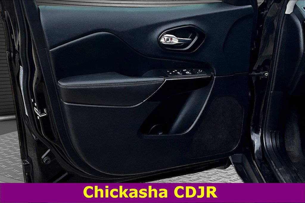 Used 2023 Jeep Cherokee Altitude Lux AWD/4WD image 20