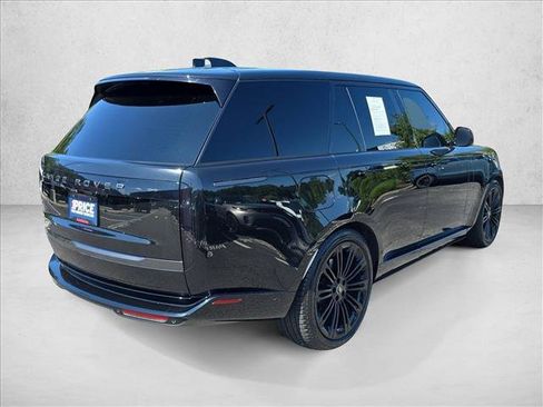 Used 2024 Land Rover Range Rover SE AWD/4WD image 5