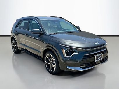 New 2025 Kia Niro EX Touring