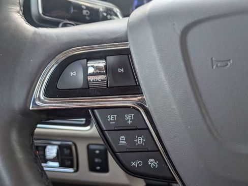 Used 2023 Lincoln Navigator Reserve AWD/4WD image 24