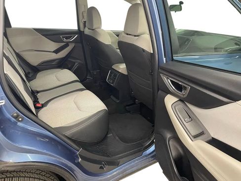 Used 2023 Subaru Forester Premium AWD/4WD image 30
