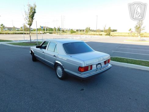 Used 1990 Mercedes-Benz 300 SE image 19