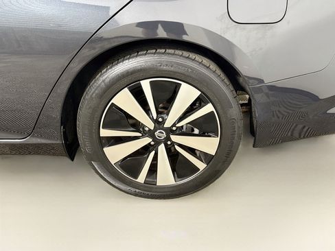 Used 2019 Nissan Altima 2.5 SL FWD image 27