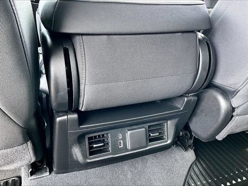Used 2025 Chevrolet Silverado 1500 LT AWD/4WD image 17