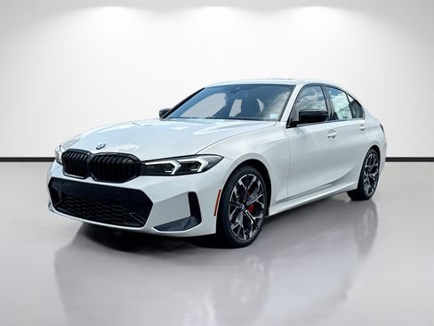 New 2026 BMW 330i Sedan w/ M Sport Package RWD image 7