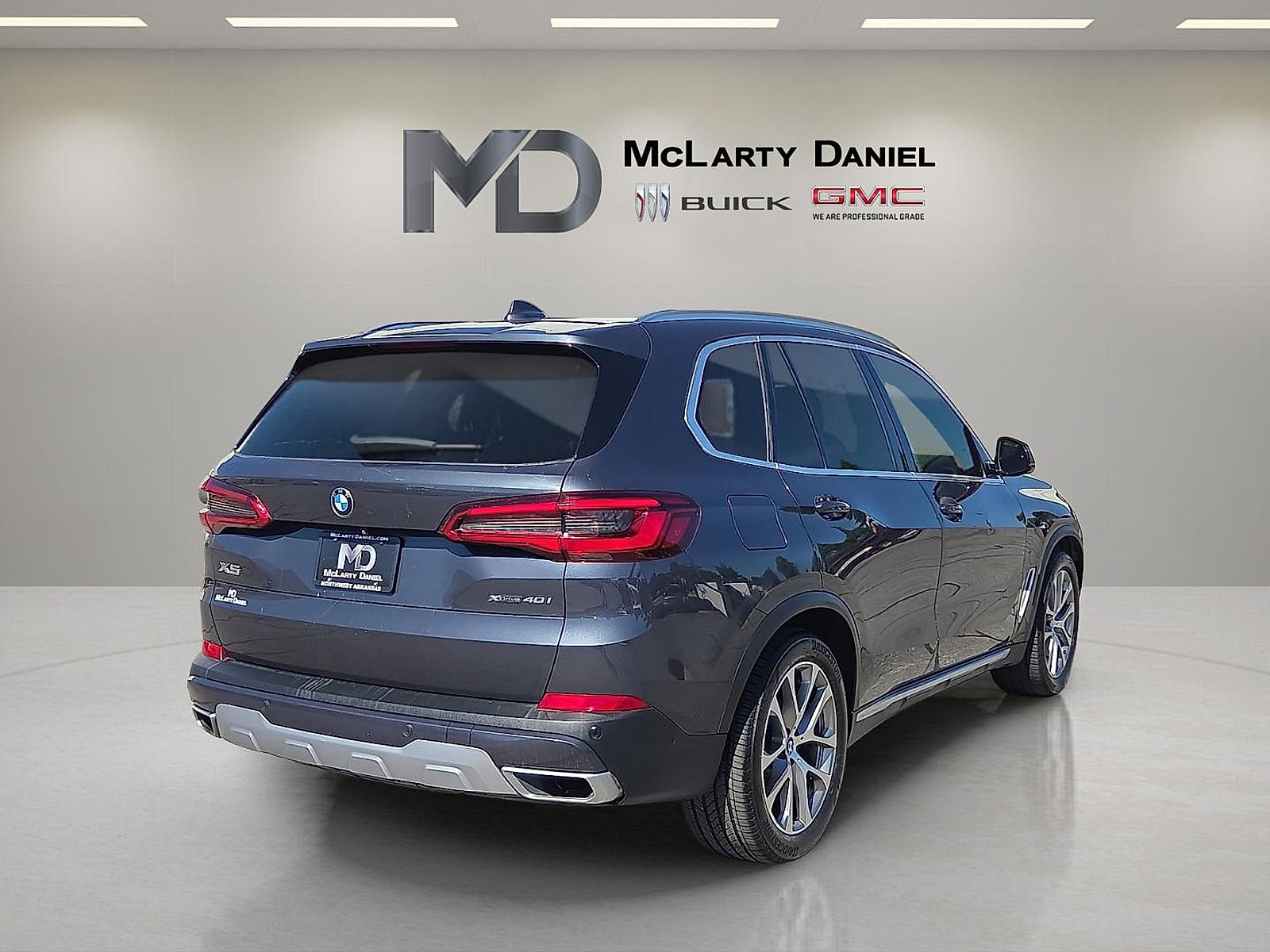 Used 2019 BMW X5 xDrive40i w/ Premium Package 2 AWD/4WD image 14