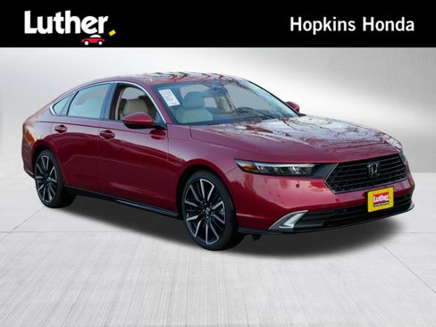 Certified 2025 Honda Accord Touring image 1