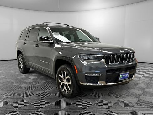 Used 2024 Jeep Grand Cherokee L Limited AWD/4WD image 7