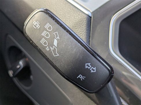 Used 2024 Volkswagen Tiguan Wolfsburg Edition image 27