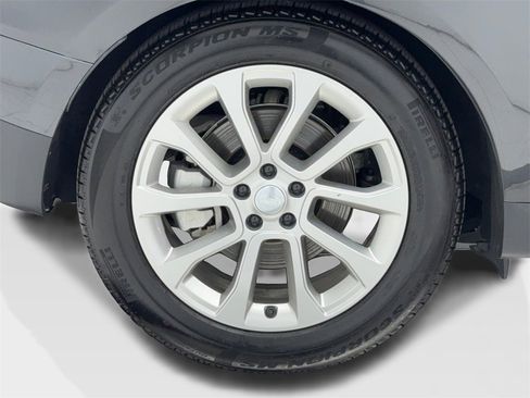 Used 2025 Land Rover Range Rover Sport image 49