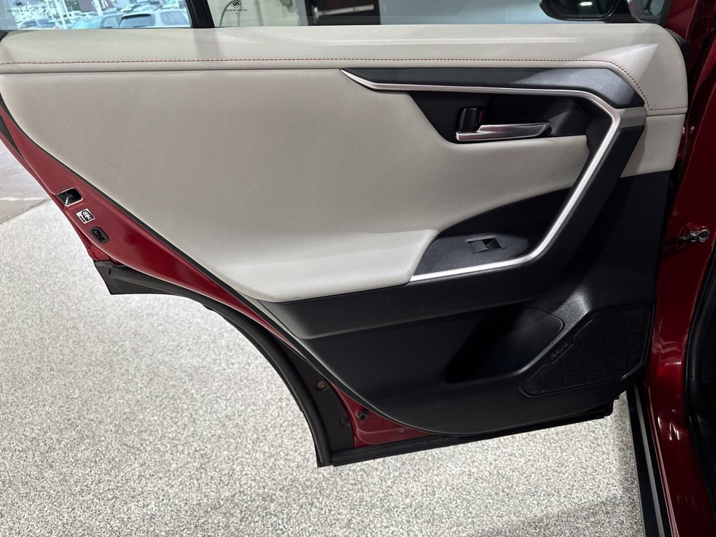 Used 2019 Toyota RAV4 Adventure AWD/4WD image 14