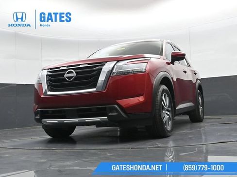 Used 2023 Nissan Pathfinder SL AWD/4WD image 43