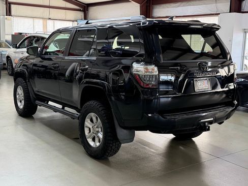 Used 2019 Toyota 4Runner SR5 Premium AWD/4WD image 4