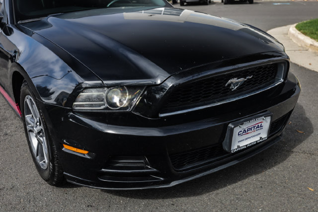 Used 2014 Ford Mustang Premium RWD image 8