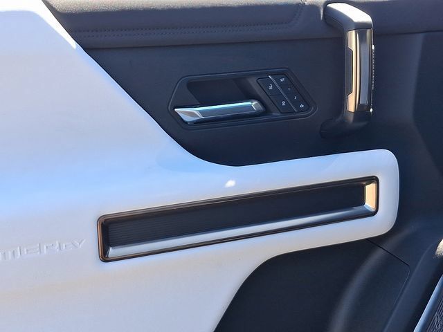 Used 2025 GMC Hummer EV 3X AWD/4WD image 21