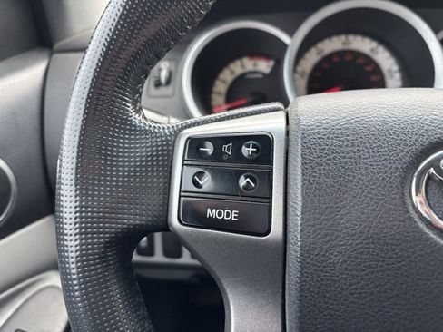Used 2013 Toyota Tacoma 4x4 Access Cab V6 image 15