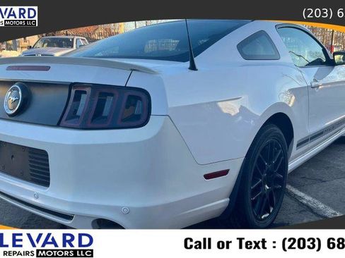 Used 2013 Ford Mustang Premium image 6
