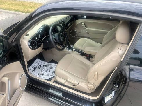 Used 2013 Volkswagen Beetle 2.5 FWD image 9