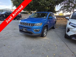 Used 2017 Jeep Compass Latitude w/ Popular Equipment Group image 1