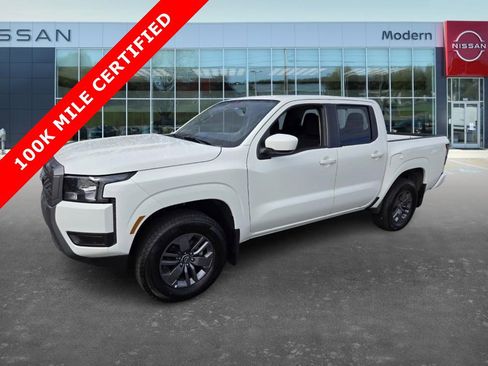 Certified 2025 Nissan Frontier SV image 1