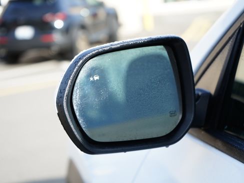 Used 2025 Chevrolet Equinox LT image 13