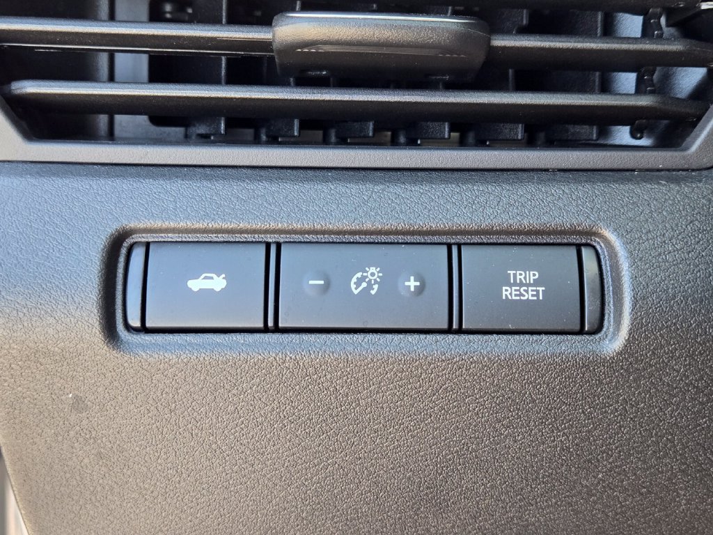 Certified 2023 Nissan Altima 2.5 SR AWD/4WD image 33