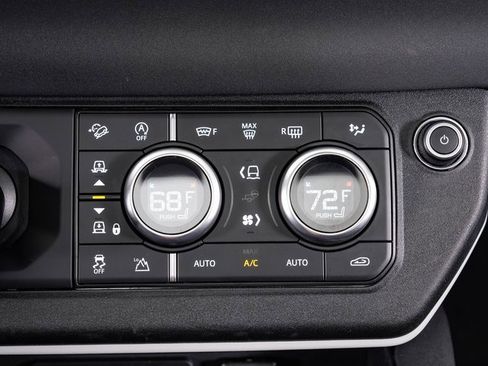 Used 2020 Land Rover Defender 110 S image 17