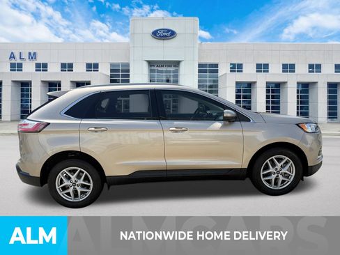 Used 2021 Ford Edge SEL w/ Convenience Package FWD image 4