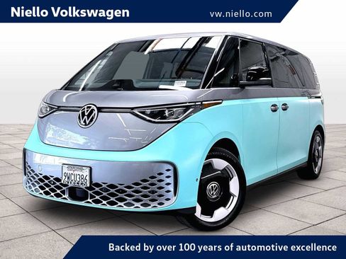 Used 2025 Volkswagen ID. Buzz Pro S RWD image 1