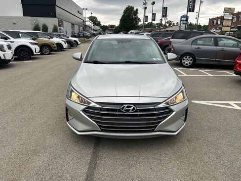 Used 2020 Hyundai Elantra SEL FWD image 2