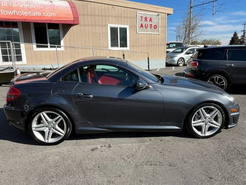 Used 2011 Mercedes-Benz SLK 350 image 13