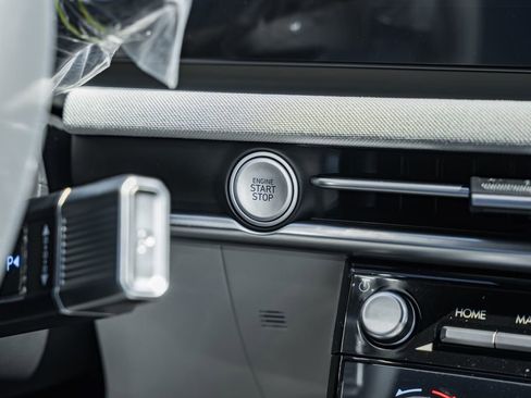 New 2026 Hyundai Tucson Limited image 18