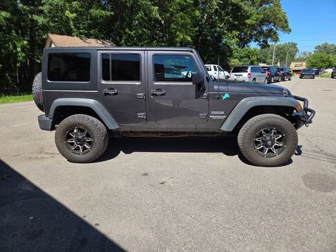 Used 2016 Jeep Wrangler Unlimited Sport w/ Quick Order Package 24S AWD/4WD image 6