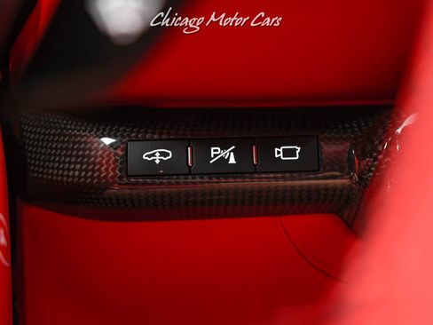 Used 2018 Ferrari 812 Superfast image 17