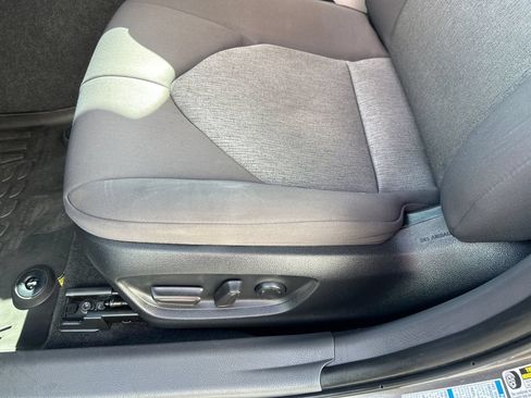 Used 2024 Toyota Camry LE AWD/4WD image 29