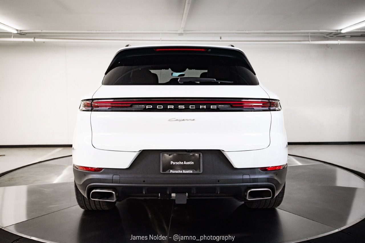 Certified 2026 Porsche Cayenne AWD/4WD image 6