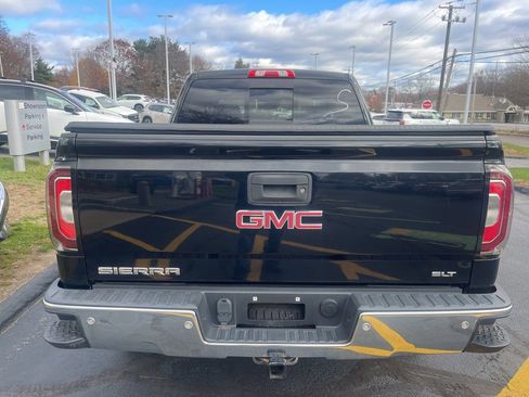 Used 2018 GMC Sierra 1500 SLT image 4