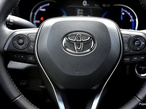 Used 2024 Toyota RAV4 XSE image 16