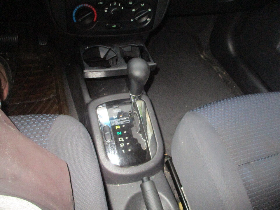 Used 2006 Chevrolet Aveo LS FWD image 32