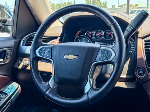 Used 2018 Chevrolet Suburban Premier RWD image 14