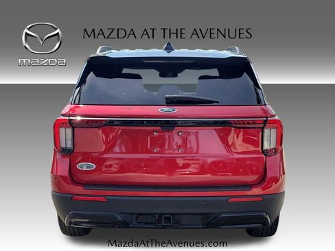 Used 2025 Ford Explorer ST-Line w/ Premium Package RWD image 7