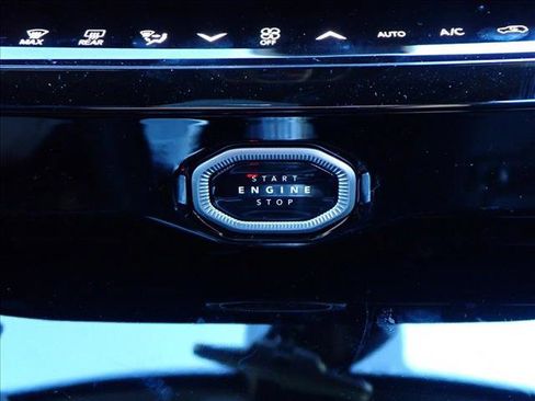 New 2026 Jeep Grand Cherokee Altitude image 25