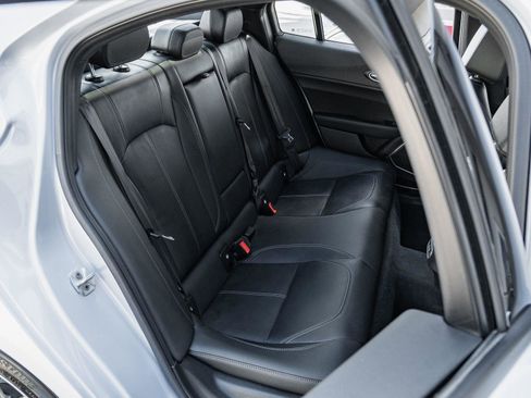 Used 2023 Alfa Romeo Giulia Sprint image 28