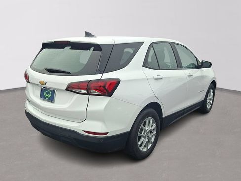 Certified 2024 Chevrolet Equinox LS w/ Driver Confidence II Package FWD image 6