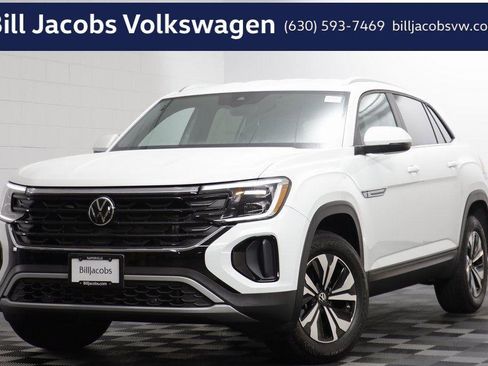 Used 2025 Volkswagen Atlas Cross Sport SE image 1