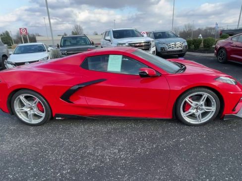 Used 2021 Chevrolet Corvette 1LT w/ Chrome Exterior Badge Package image 2