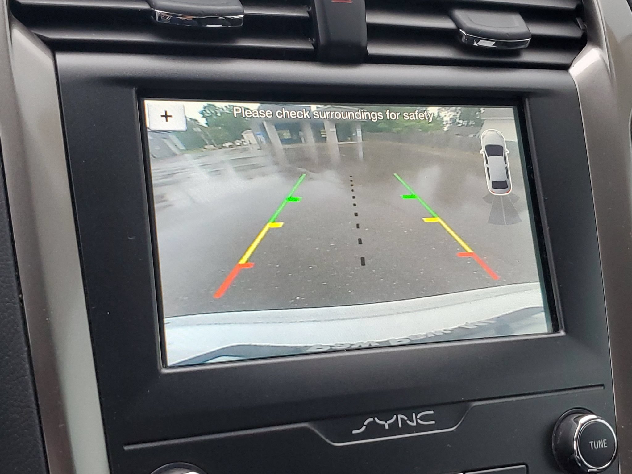 Used 2019 Ford Fusion SE FWD image 23